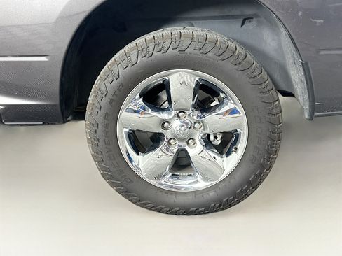 Used 2018 RAM 1500 Big Horn AWD/4WD image 11