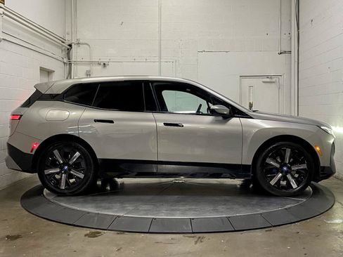 Used 2024 BMW iX xDrive50 w/ Sport Package AWD/4WD image 11