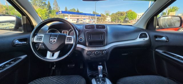 Used 2018 Dodge Journey SE FWD image 7