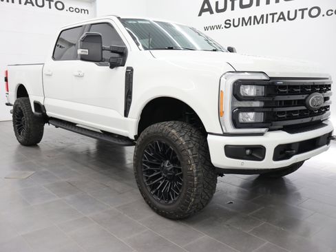 Used 2023 Ford F350 Lariat w/ Lariat Ultimate Package AWD/4WD image 2