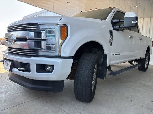 Used 2019 Ford F250 Limited image 43