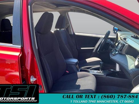 Used 2015 Toyota RAV4 XLE AWD/4WD image 7