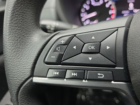 Used 2024 Nissan Sentra SV image 22