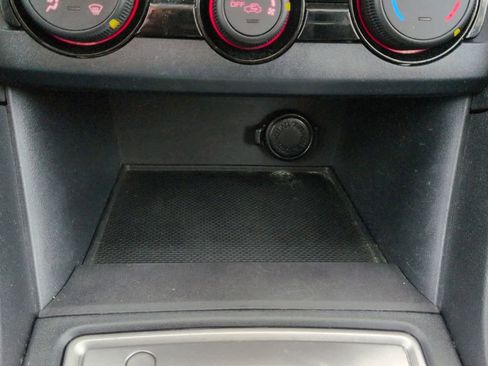 Used 2019 Subaru Impreza 2.0i Premium image 31