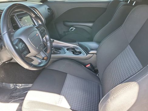 Used 2022 Dodge Challenger GT RWD image 10