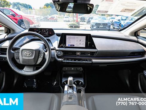 Used 2025 Toyota Prius XLE image 29