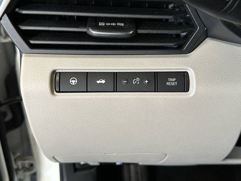 Used 2022 Nissan Altima 2.5 SL AWD/4WD image 18