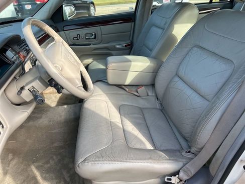 Used 1997 Cadillac De Ville Sedan image 10