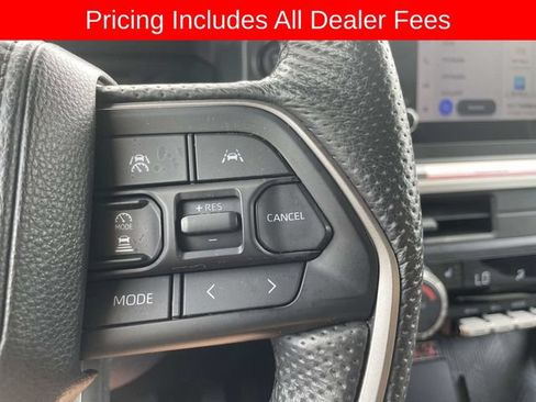 Used 2024 Toyota Tacoma SR5 AWD/4WD image 27