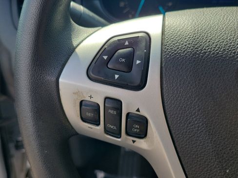 Used 2013 Ford Edge SE image 23