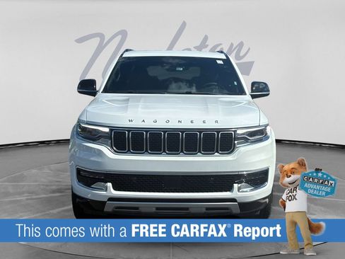 Used 2024 Jeep Wagoneer L Series II w/ Flexible Seating Group AWD/4WD image 2