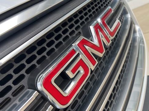 Used 2016 GMC Acadia SLT w/ Premium Edition AWD/4WD image 42