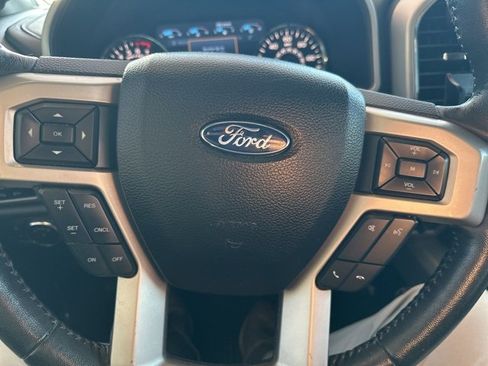 Used 2017 Ford F150 Lariat w/ Equipment Group 502A Luxury image 20
