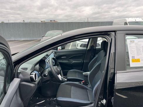 Used 2025 Nissan Versa SV FWD image 26