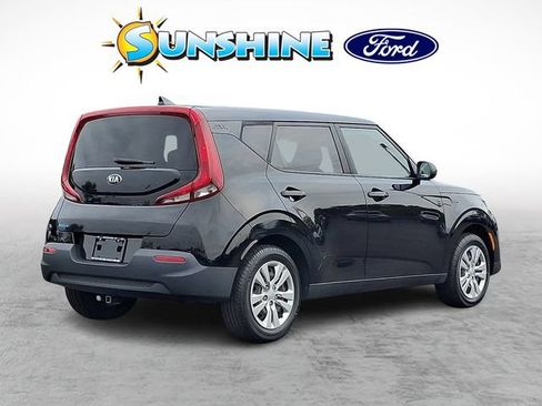 Used 2021 Kia Soul LX FWD image 6