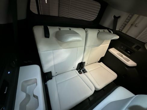 Used 2024 Hyundai Santa Fe Calligraphy image 19