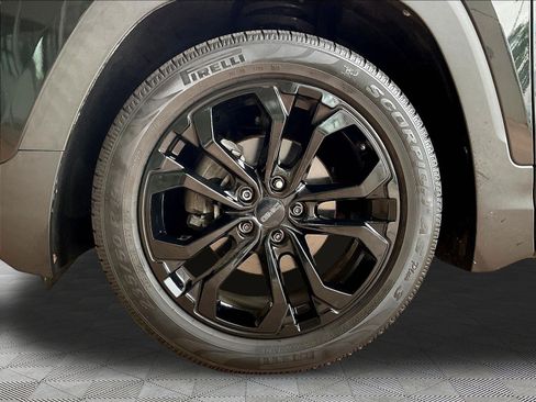 Used 2020 GMC Terrain SLE w/ Elevation Edition FWD image 31