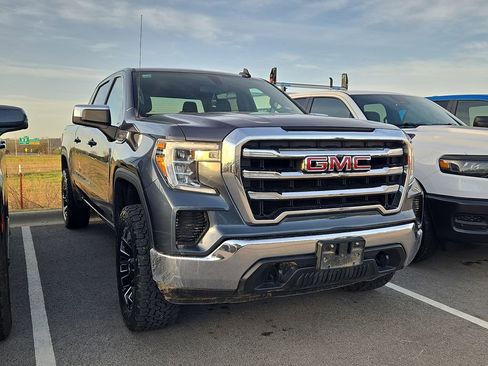 Used 2021 GMC Sierra 1500 SLE image 4