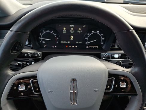 Certified 2022 Lincoln Corsair AWD w/ Premium Package image 21
