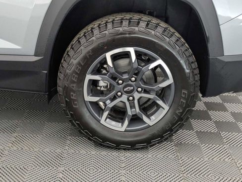 New 2026 Chevrolet Equinox ACTIV AWD/4WD image 14