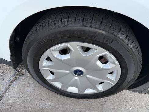 Used 2015 Ford Transit Connect XL image 9