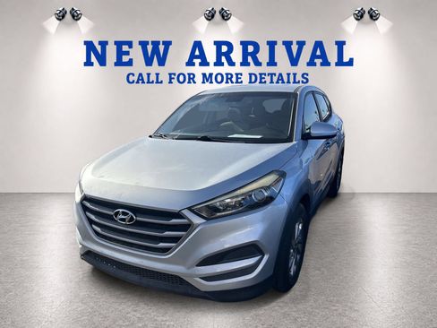 Used 2017 Hyundai Tucson SE FWD image 2