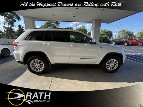 Used 2021 Jeep Grand Cherokee Laredo AWD/4WD image 10