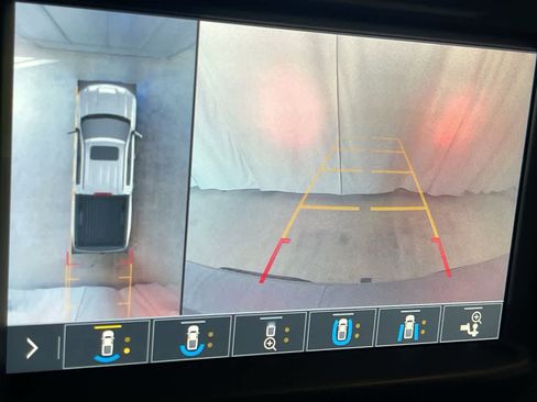 Used 2019 Chevrolet Silverado 1500 High Country image 17