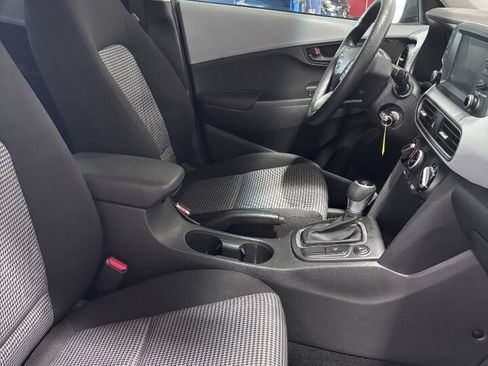 Used 2020 Hyundai Kona SE AWD/4WD image 6