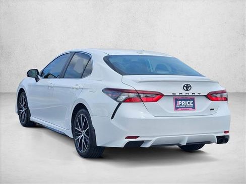 Used 2023 Toyota Camry SE w/ Convenience Package FWD image 7