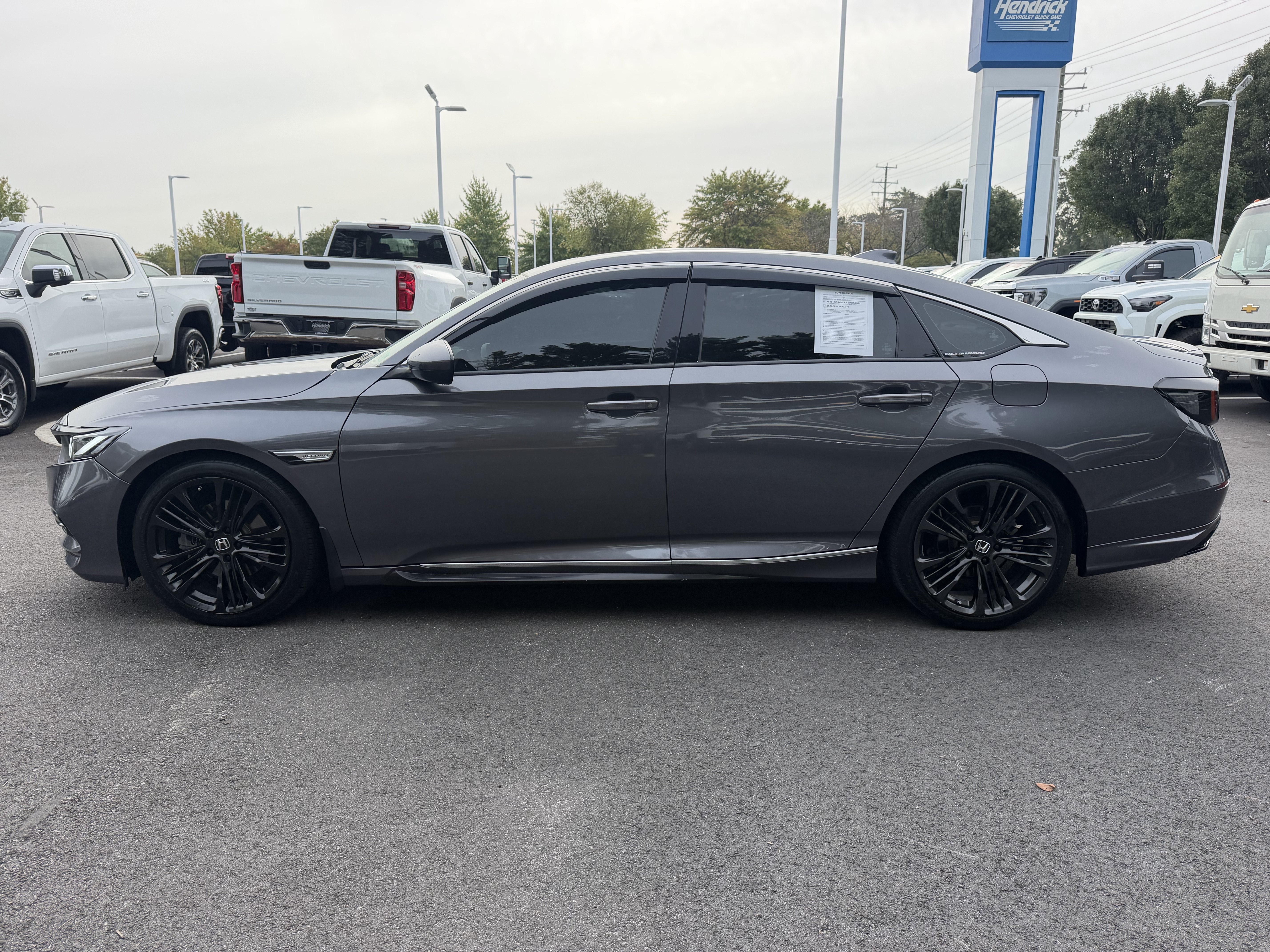 Used 2018 Honda Accord Sport image 6
