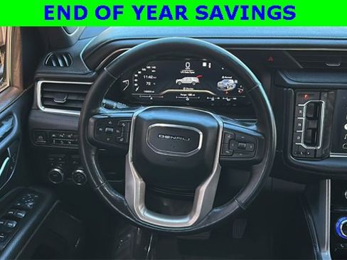 Used 2022 GMC Yukon XL Denali image 23