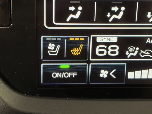 Used 2025 Subaru Forester Touring image 26