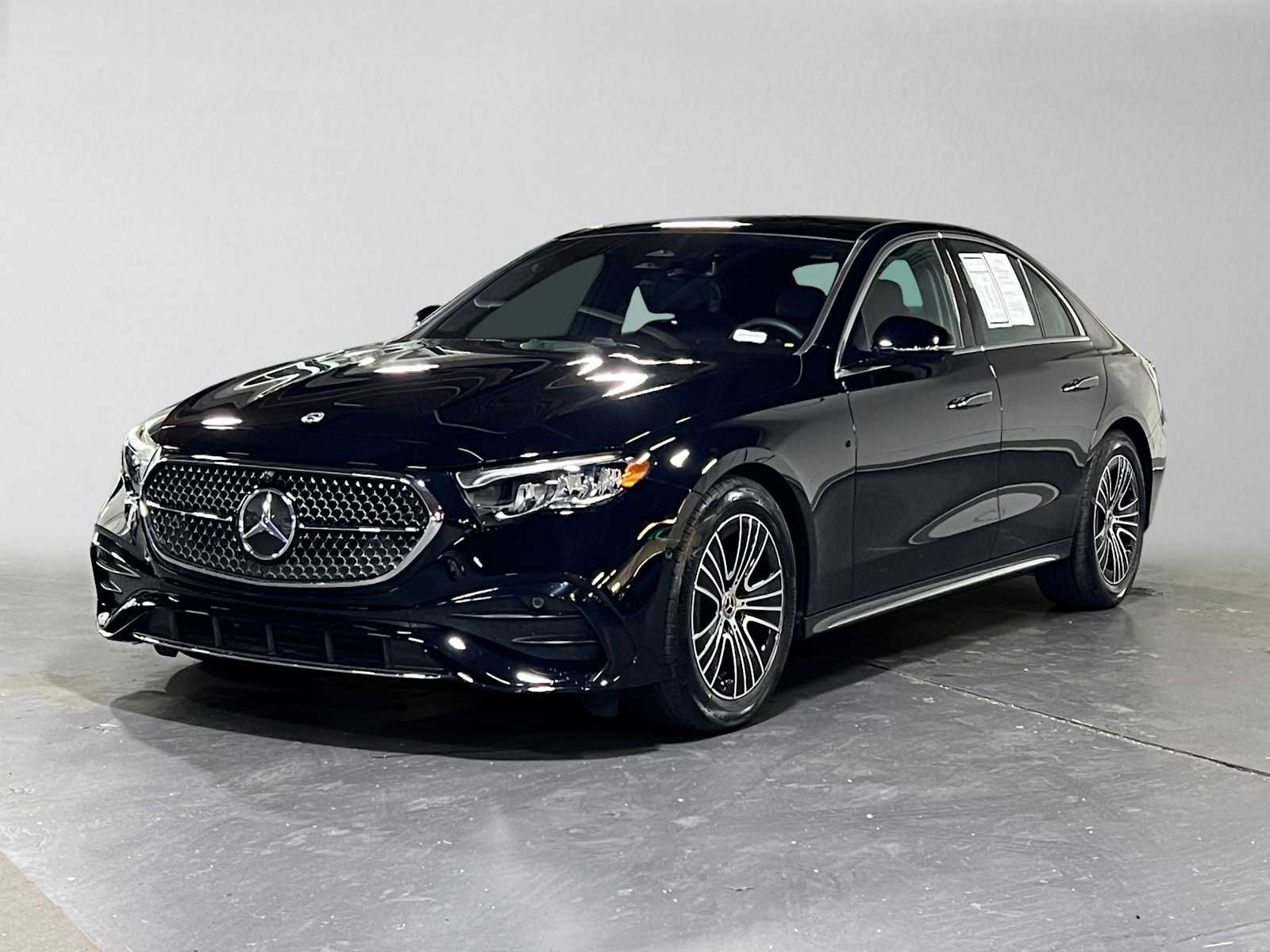 Used 2026 Mercedes-Benz E 350 4MATIC Sedan image 7