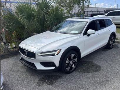 Used 2024 Volvo V60 B5 Cross Country Plus