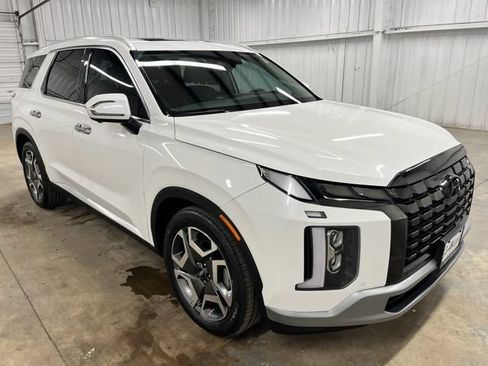 Used 2023 Hyundai Palisade Limited FWD image 1