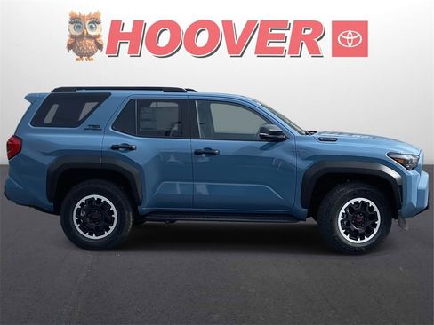 New 2026 Toyota 4Runner TRD Off-Road Premium image 2