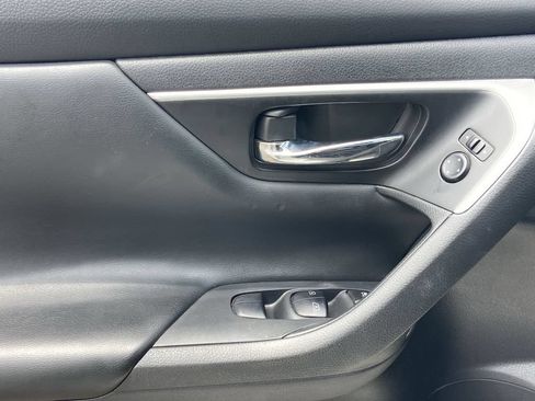 Used 2017 Nissan Altima 2.5 SV w/ Convenience Package FWD image 20