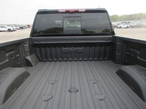 New 2026 GMC Sierra 2500 AT4X AWD/4WD image 7
