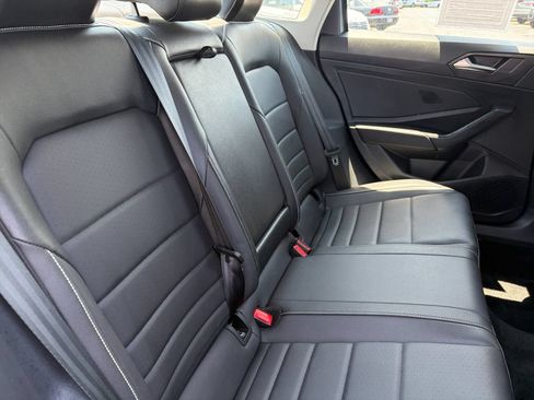 Certified 2024 Volkswagen Jetta SE FWD image 28