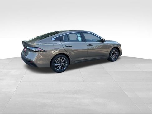 New 2026 Nissan Sentra SL w/ Floor Mat Package FWD image 4