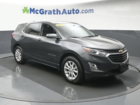 Used 2018 Chevrolet Equinox LT FWD image 2