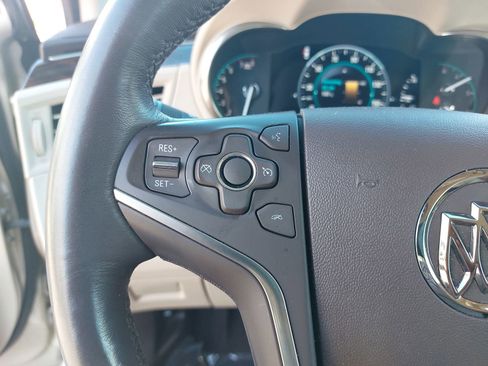 Used 2015 Buick LaCrosse Leather image 18