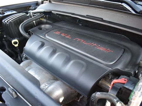 Used 2021 Jeep Compass Limited image 39