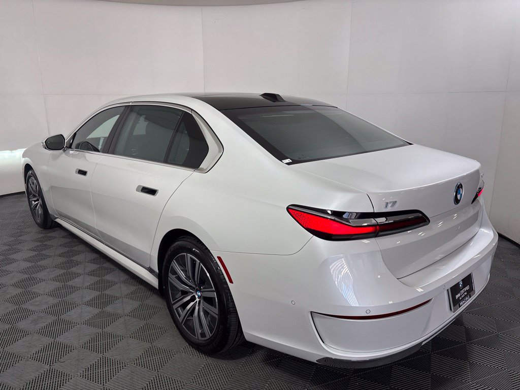 Certified 2024 BMW i7 eDrive50 RWD image 7