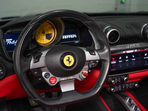Used 2022 Ferrari Portofino M image 41