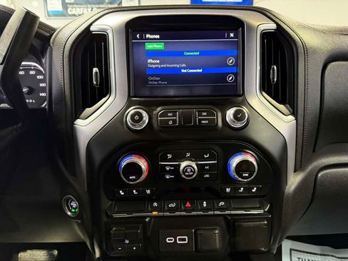 Used 2019 GMC Sierra 1500 SLT w/ SLT Premium Package image 17