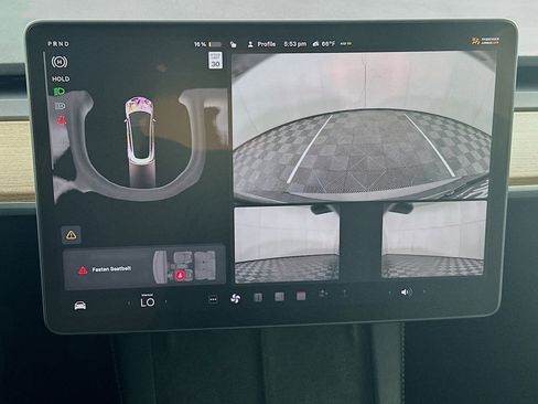 Used 2023 Tesla Model 3 Standard Range image 22