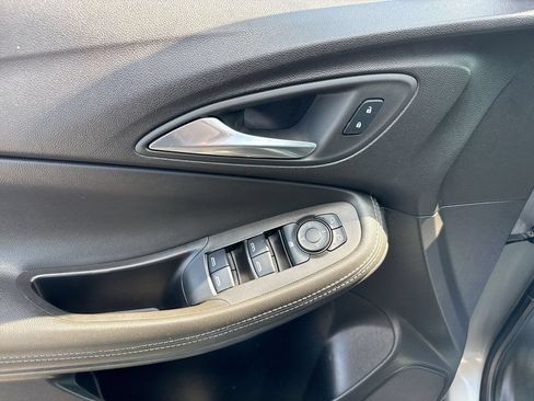 Used 2024 Buick Encore GX Sport Touring FWD image 23
