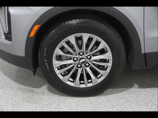 Certified 2024 Cadillac XT4 Premium Luxury AWD/4WD image 22